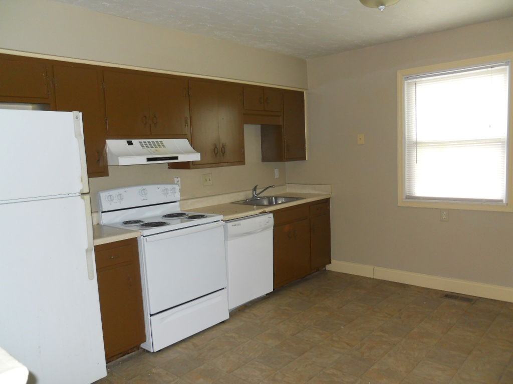 706 Arizona St - Photo 4 of 8