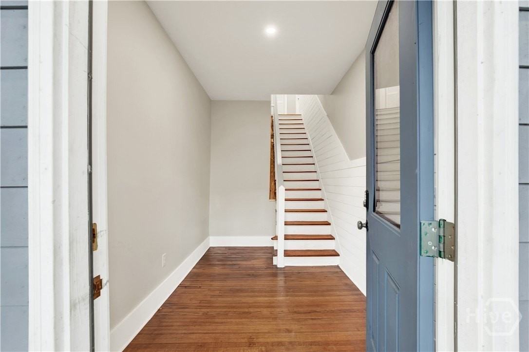 221 W Duffy St - Photo 6 of 30