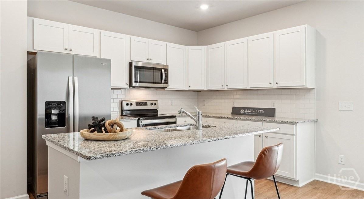 101 Petworth Pl - Photo 4 of 18