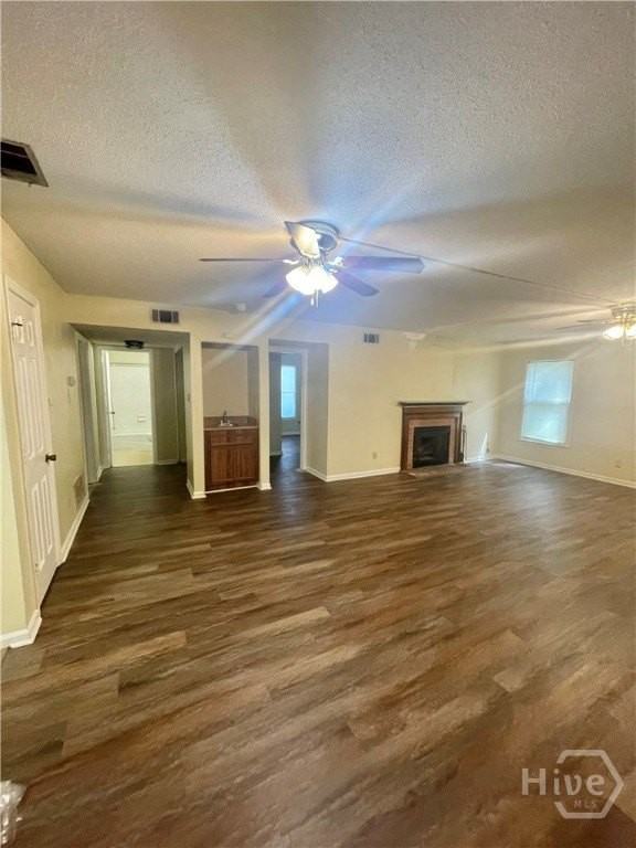 9 Cromwell Pl - Photo 3 of 11