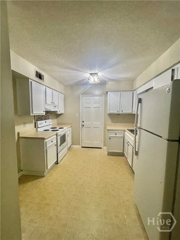 9 Cromwell Pl - Photo 4 of 11