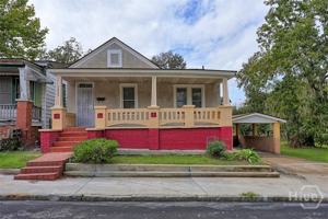 featured image of 1023 W 37th St
