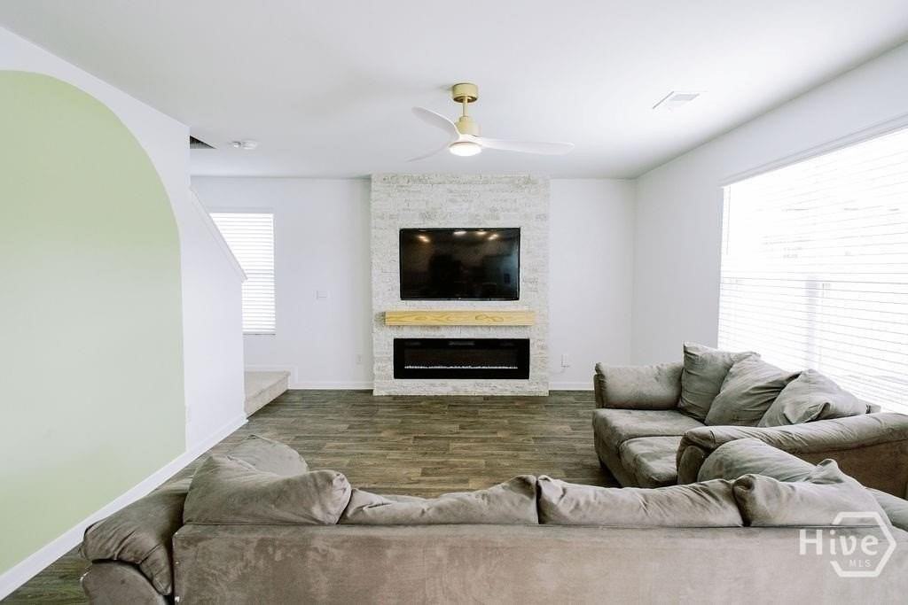 123 Skylark Rd - Photo 4 of 22