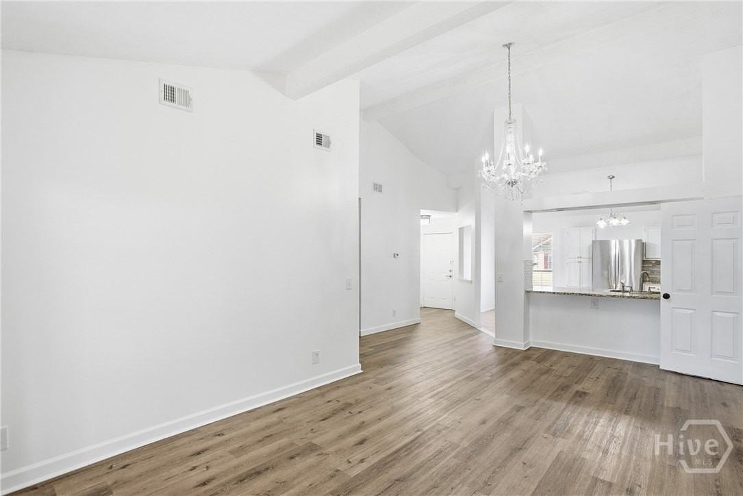 10410 Indigo Rd - Photo 6 of 26