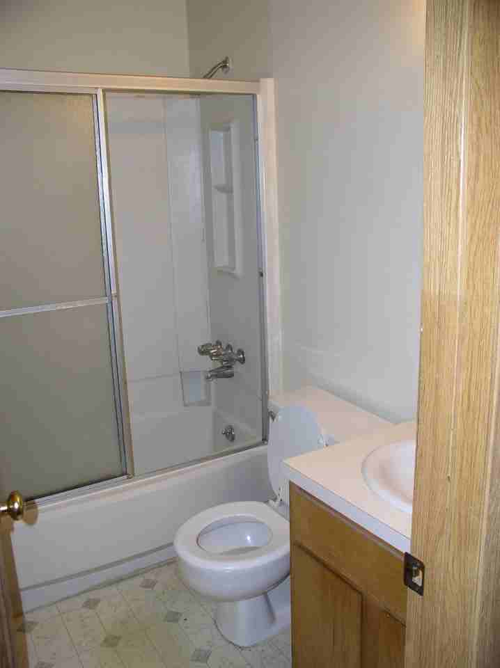 1314 Tennessee St #4 - Photo 3 of 5