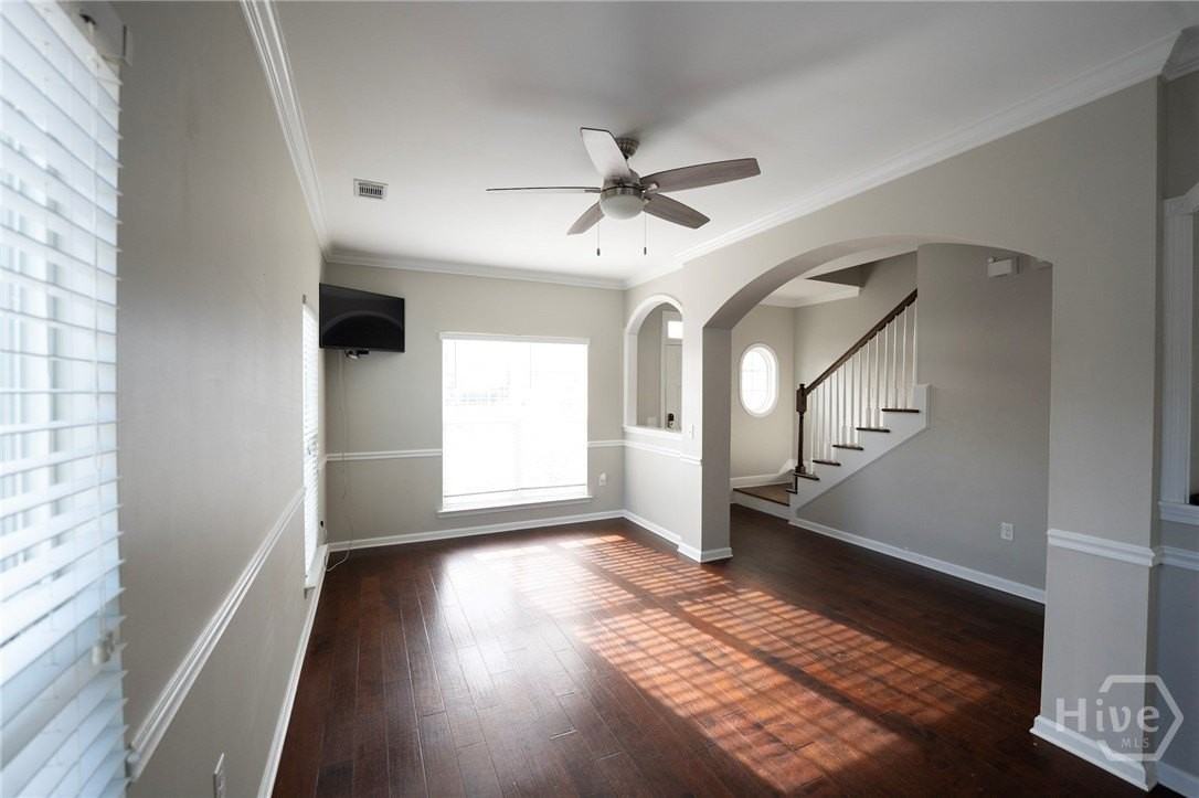 452 Sunbury Dr - Photo 7 of 44