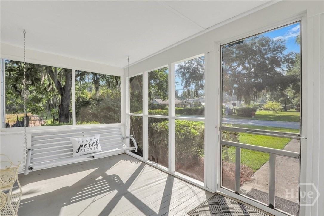 10095 Ferguson Ave - Photo 4 of 39