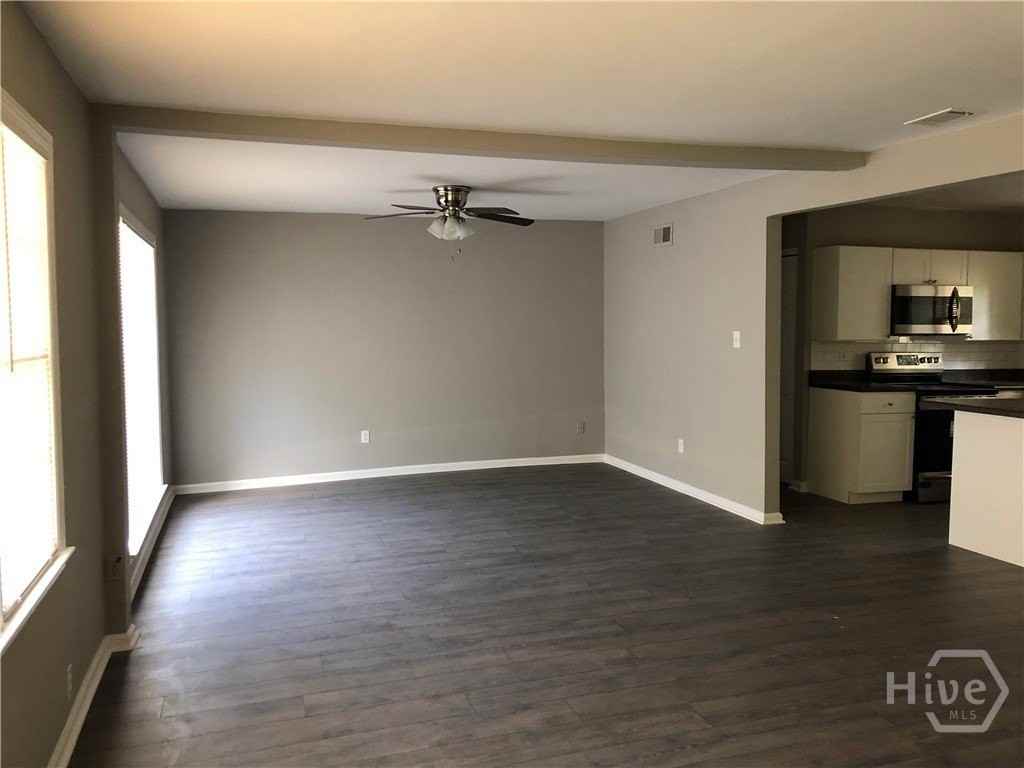 11104 Largo Dr - Photo 3 of 12