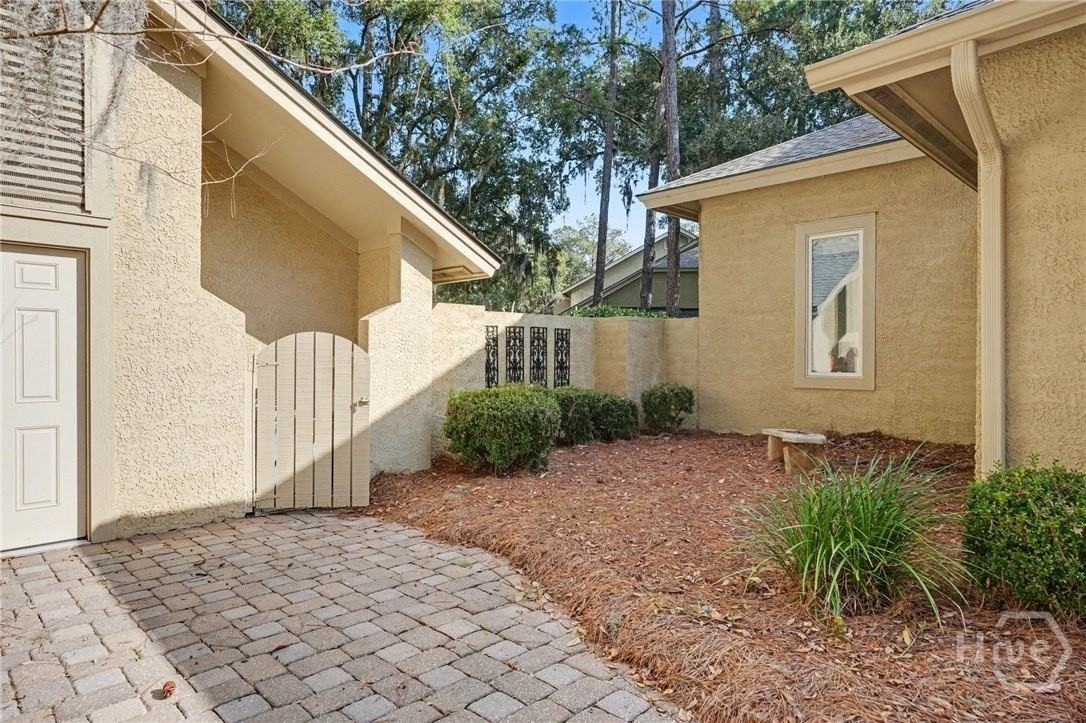 1 Tapestry Ln - Photo 4 of 30