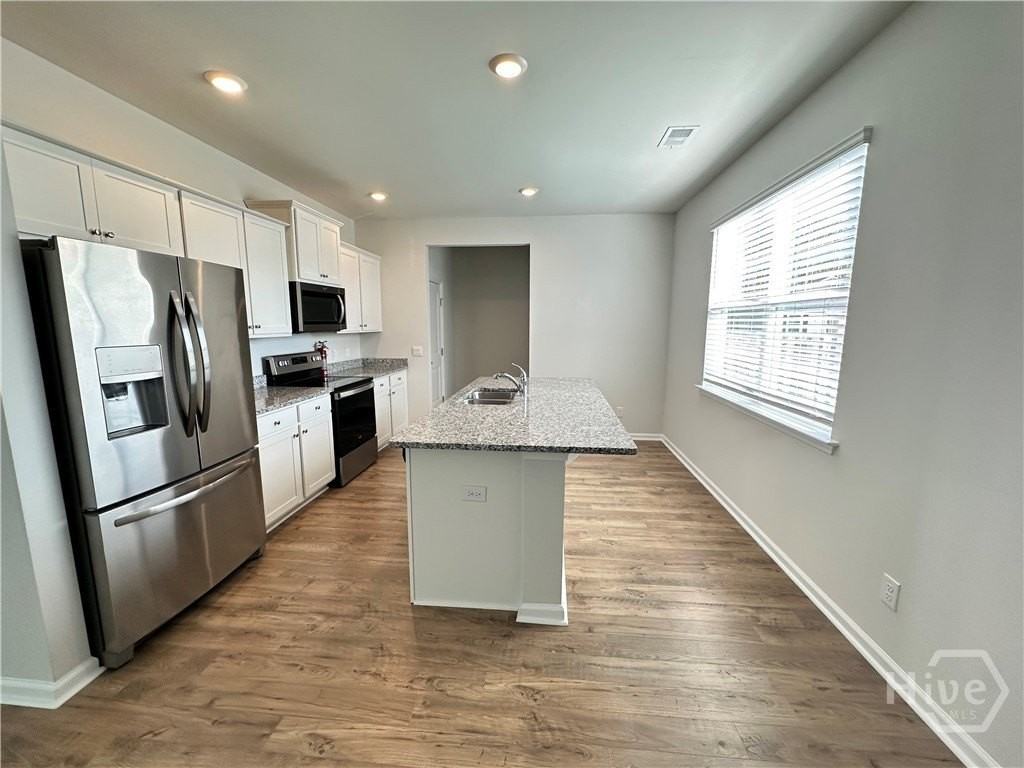 192 Coby Ln - Photo 3 of 42