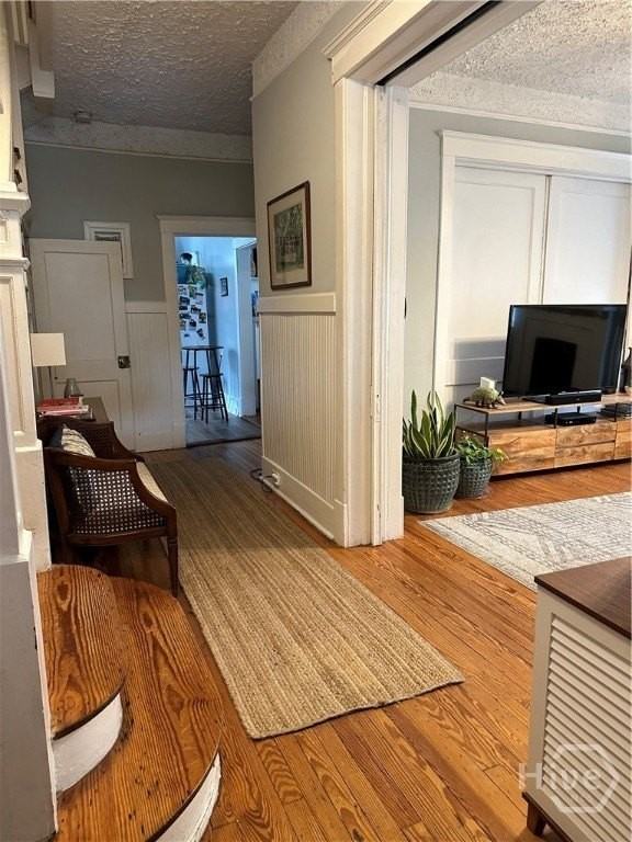 224 E Duffy St - Photo 5 of 16