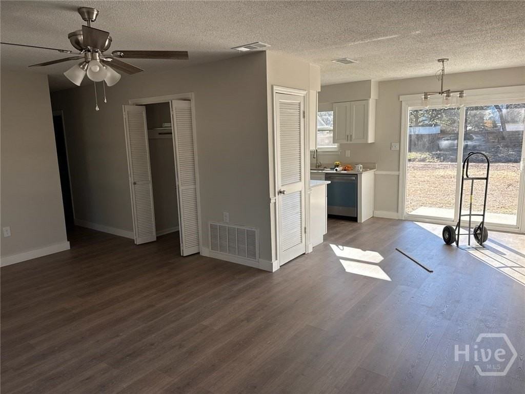 78 Mallard Ln - Photo 4 of 13