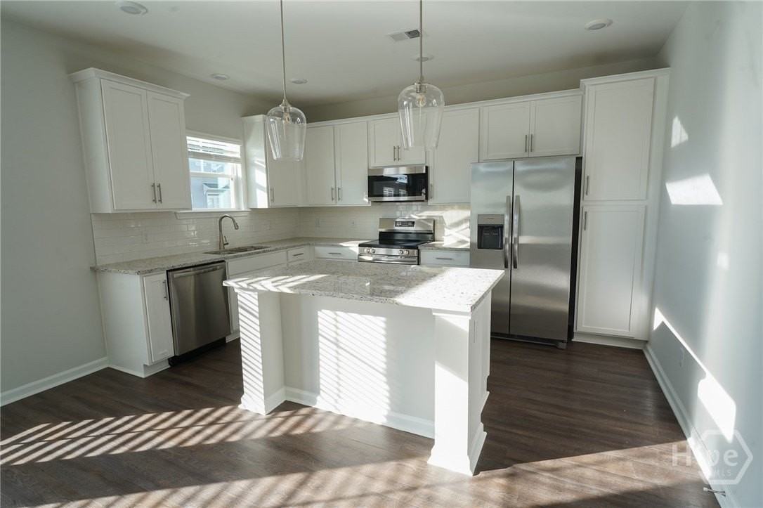 257 Brookline Dr - Photo 4 of 24