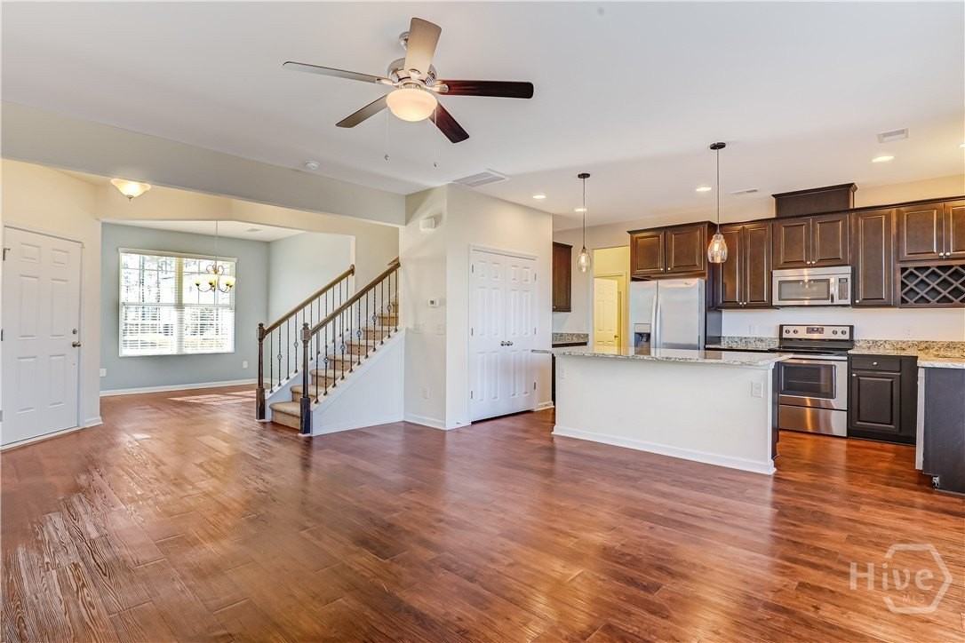 359 Southwilde Way - Photo 5 of 34