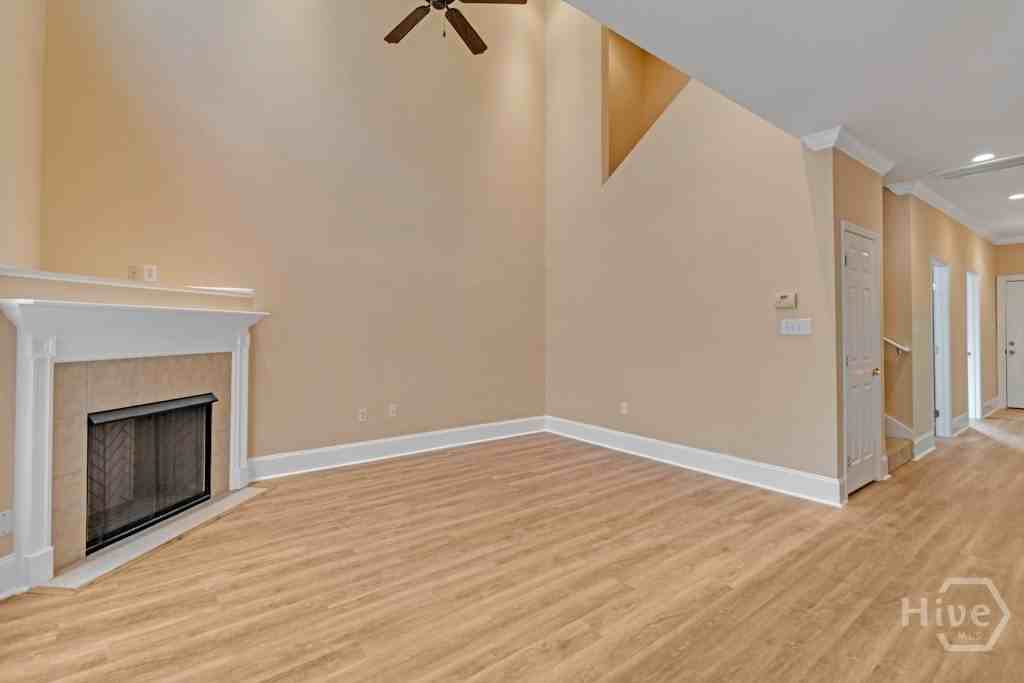 102 Kendal Ct - Photo 3 of 19