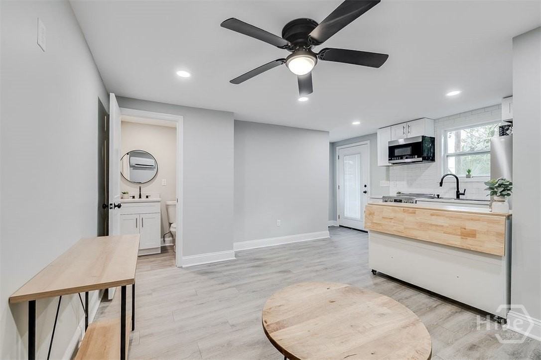 318 E 45th Street unit: Studio/Loft #LOFT - Photo 5 of 20