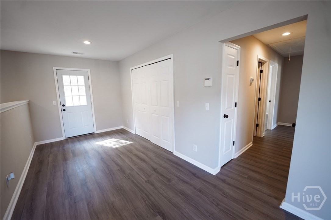 107 Blue Gill Ln - Photo 4 of 22