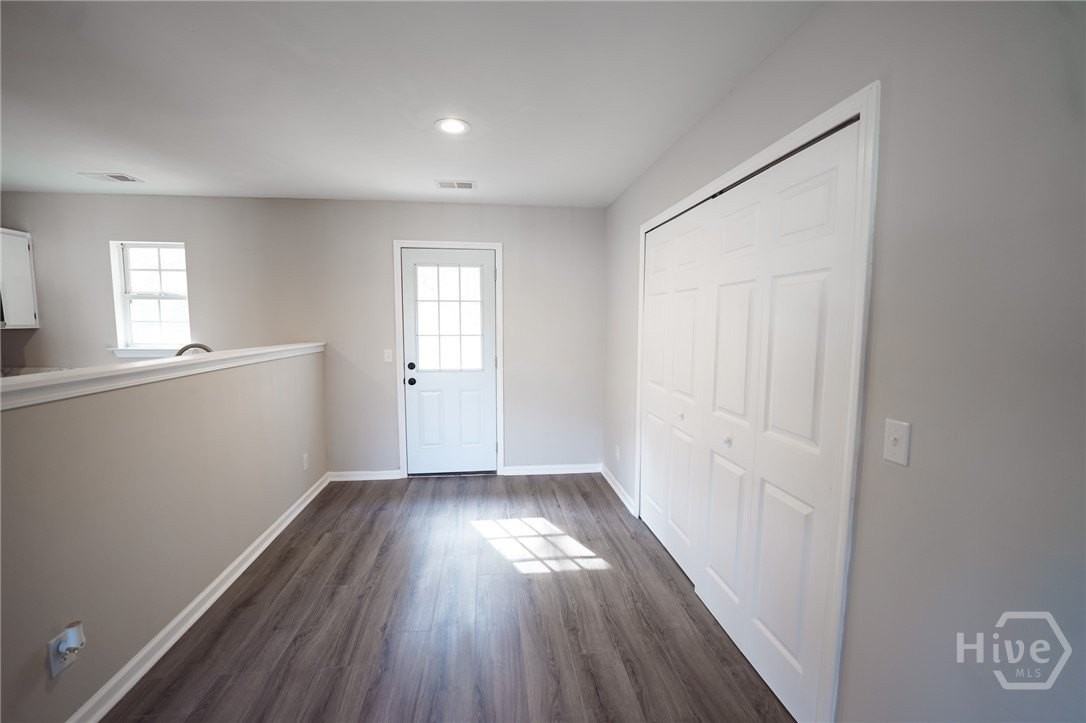 107 Blue Gill Ln - Photo 5 of 22