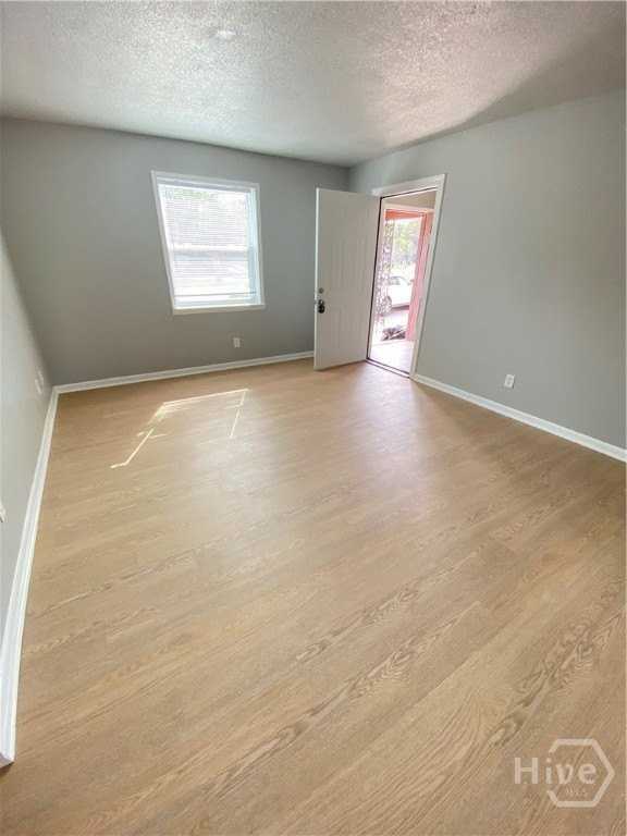 113 Woodhouse Ln Apt B #B - Photo 3 of 11