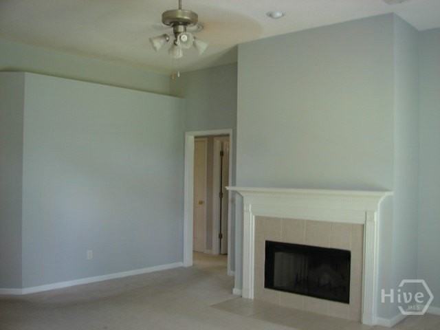 225 Stephanie Ave - Photo 4 of 13