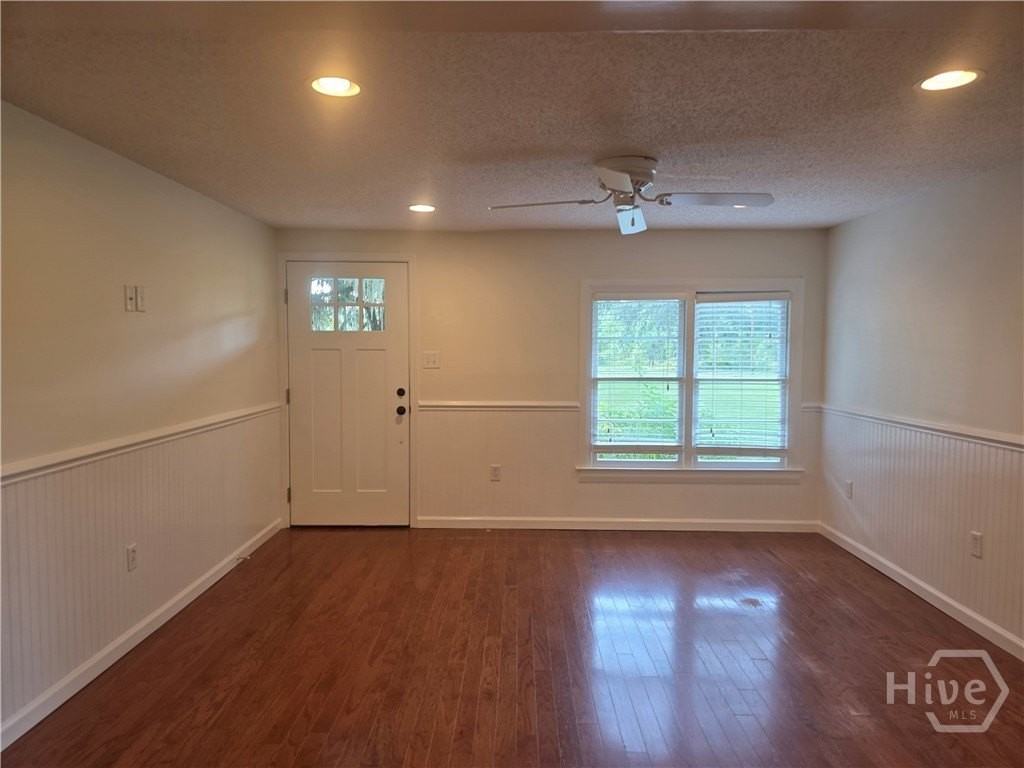 807 Pound Rd - Photo 4 of 37