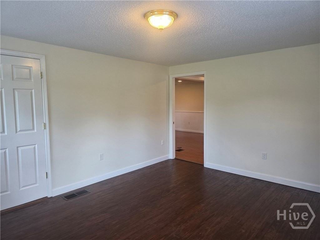 807 Pound Rd - Photo 7 of 37