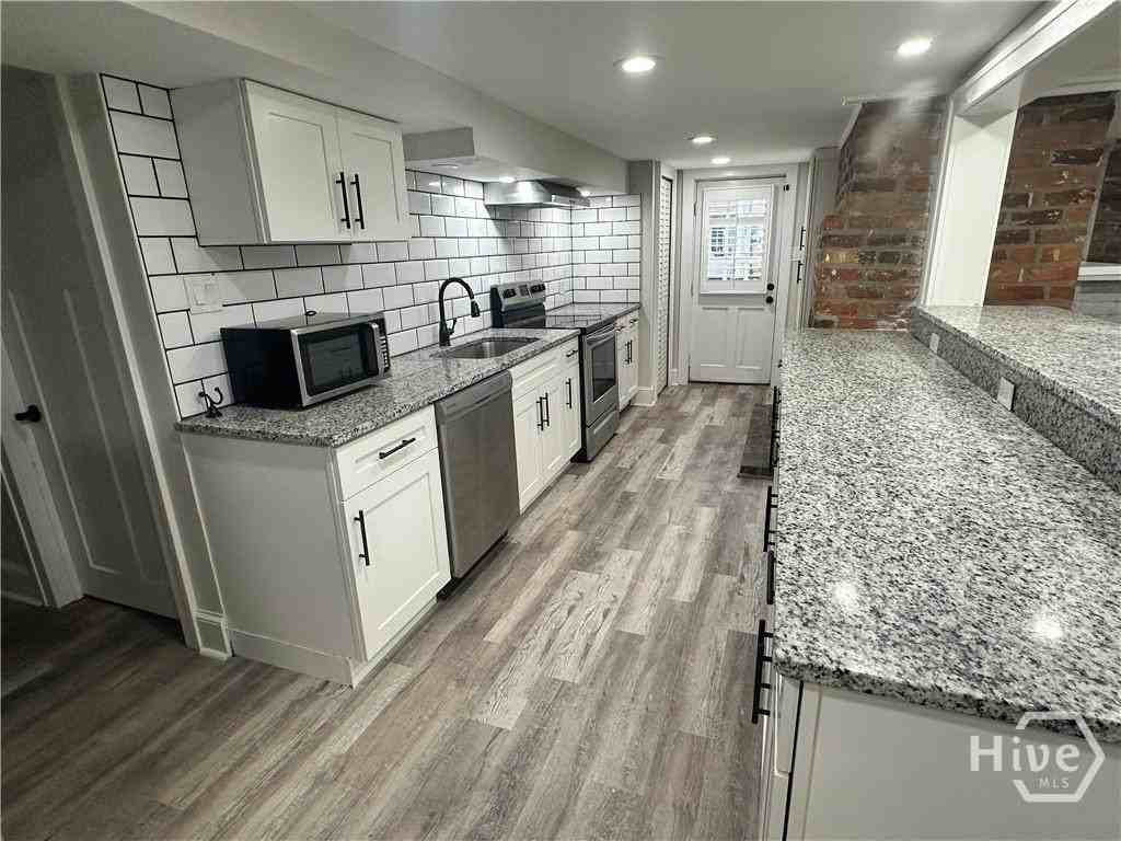 40 Price St - Photo 5 of 15