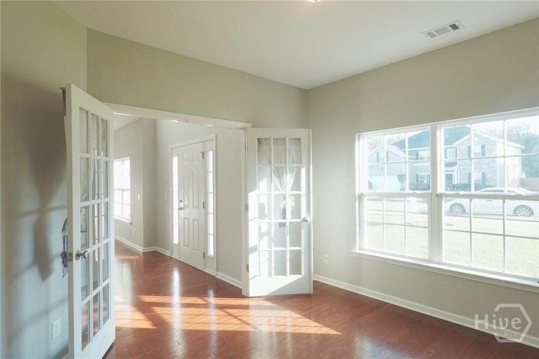 25 Litchfield Dr - Photo 6 of 48