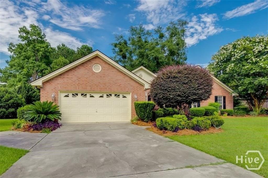 400 Stephanie Ave - Photo 2 of 39