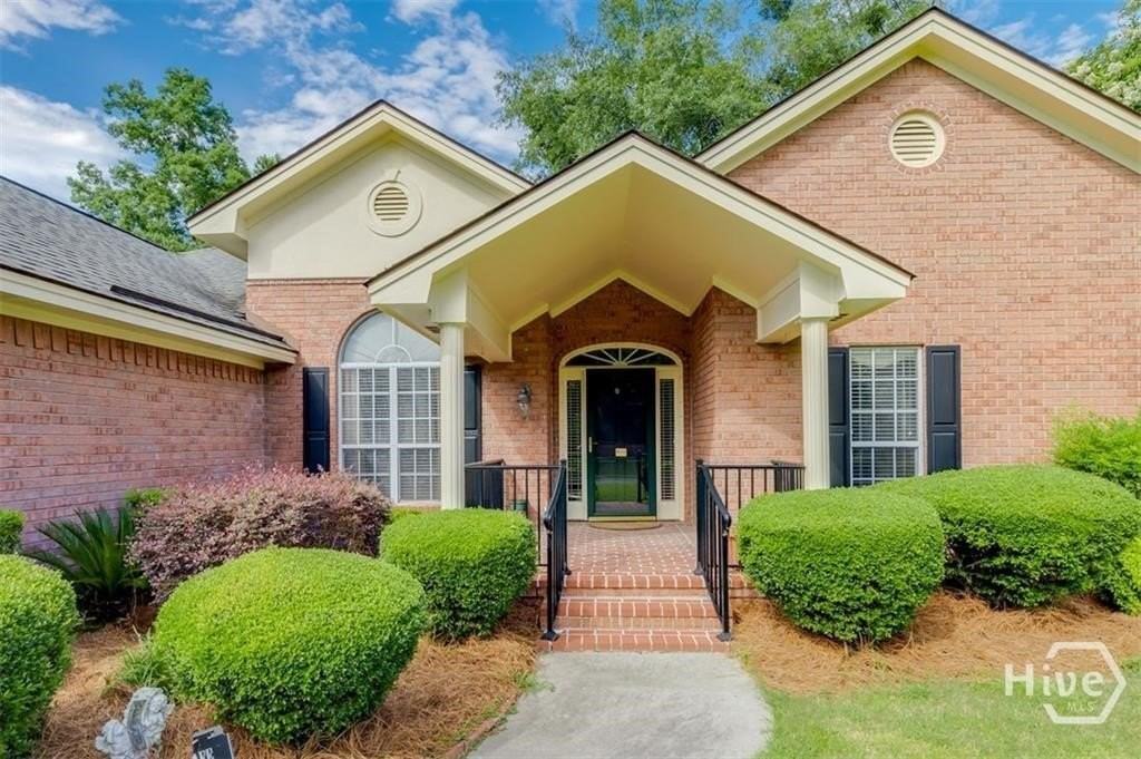 400 Stephanie Ave - Photo 4 of 39