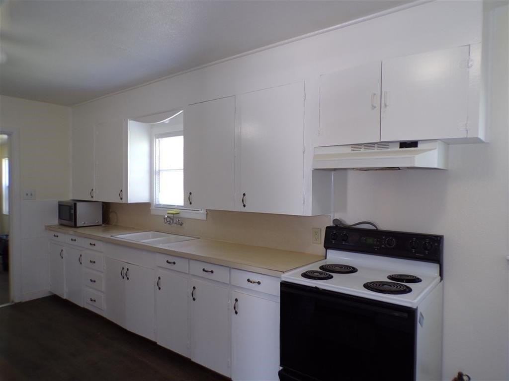 1503 N Water St - Photo 3 of 10