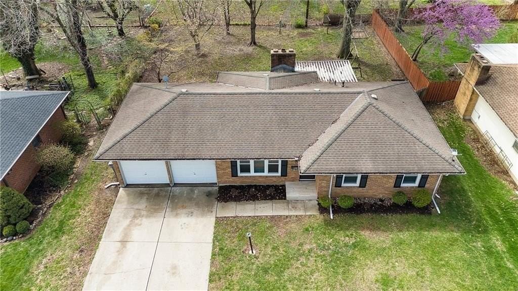 108 W Walnut St - Photo 3 of 25