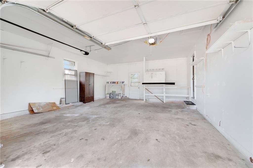 108 W Walnut St - Photo 4 of 25