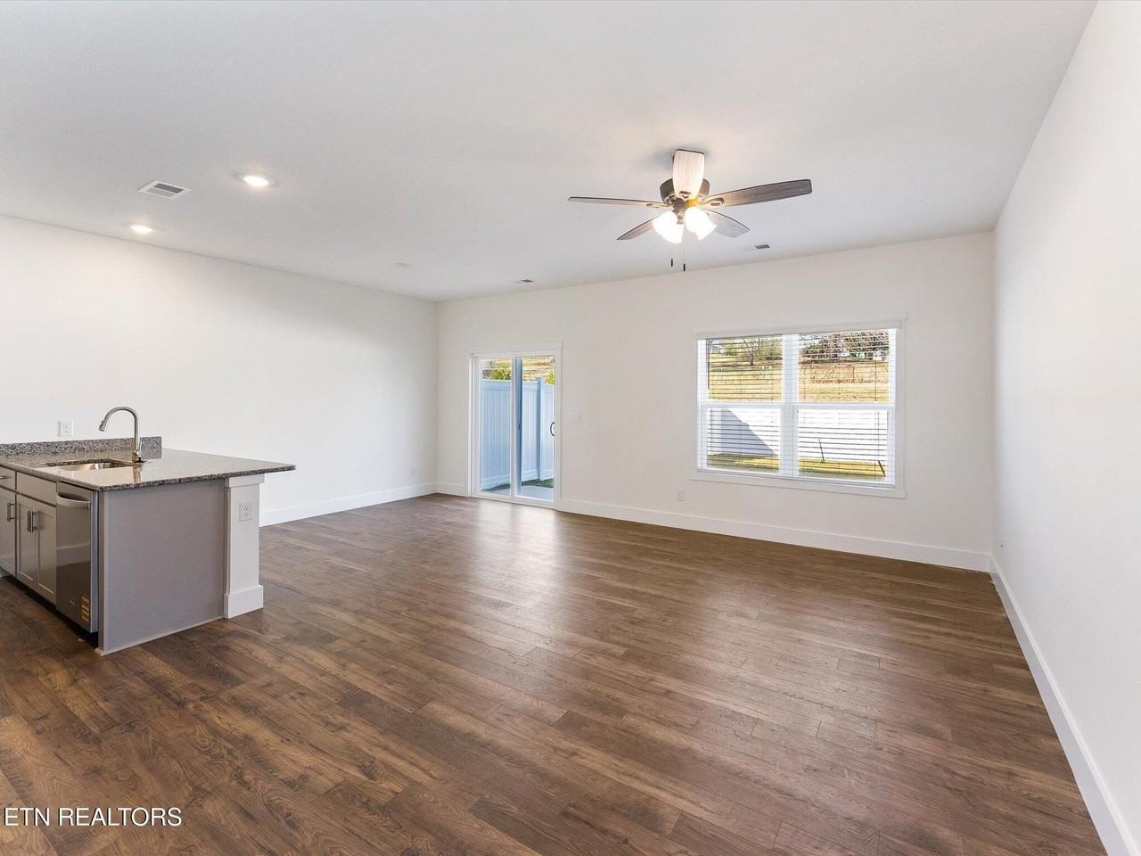 3503 Bisham Wood Ln - Photo 7 of 39