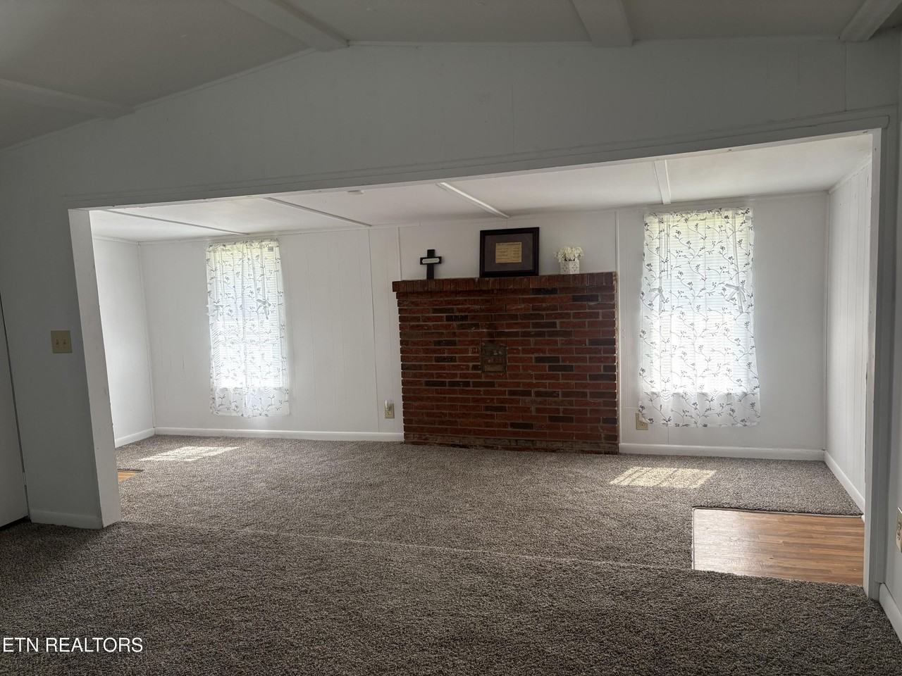 139 Hillview Rd - Photo 7 of 10