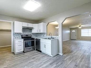 4634 Fordham St - Photo 5 of 39
