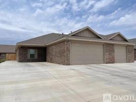 5542 Kemper St - Photo 1 of 1