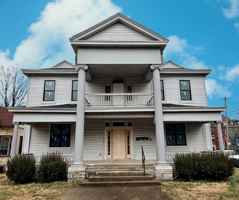 featured image of 341 Grosvenor Ave Apt 3 #3