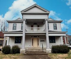 featured image of 341 Grosvenor Ave Unit 4 #4