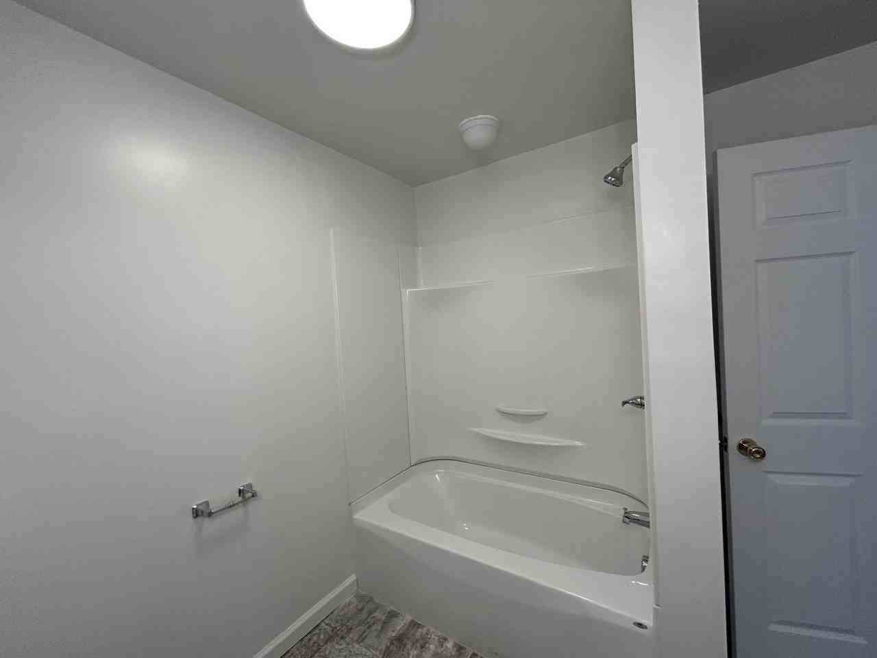 10 Driftwood Cir Apt 1 #1 - Photo 7 of 8