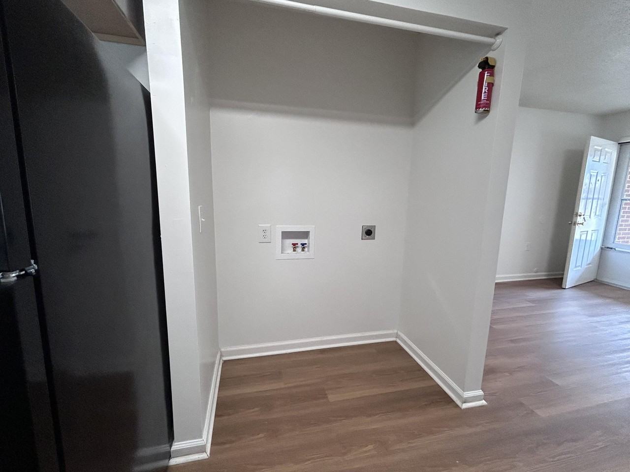 47 Driftwood Cir Apt 1 #1 - Photo 4 of 8