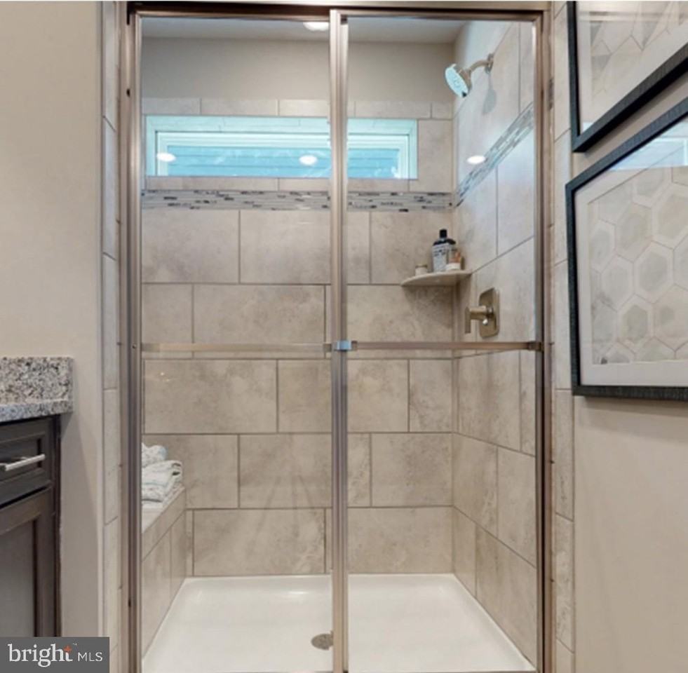 304 Sweetbay Rd - Photo 6 of 50