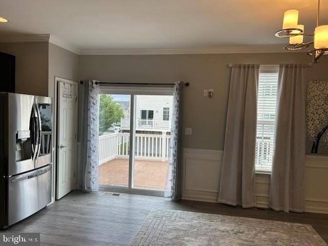 215 Keenan Way - Photo 4 of 26