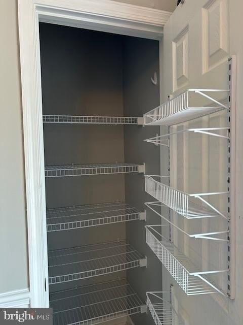 215 Keenan Way - Photo 6 of 26