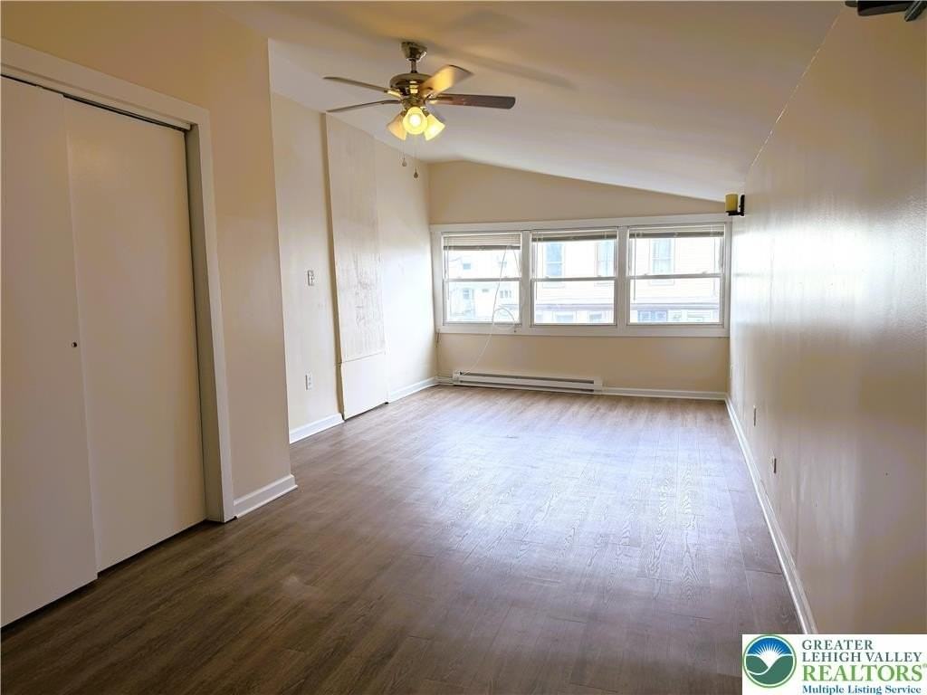 301 S Robinson Ave - Photo 3 of 8