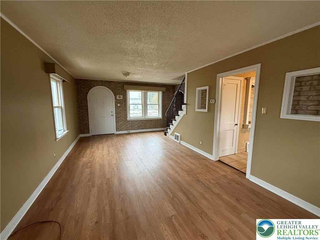 897 N Godfrey St - Photo 4 of 12