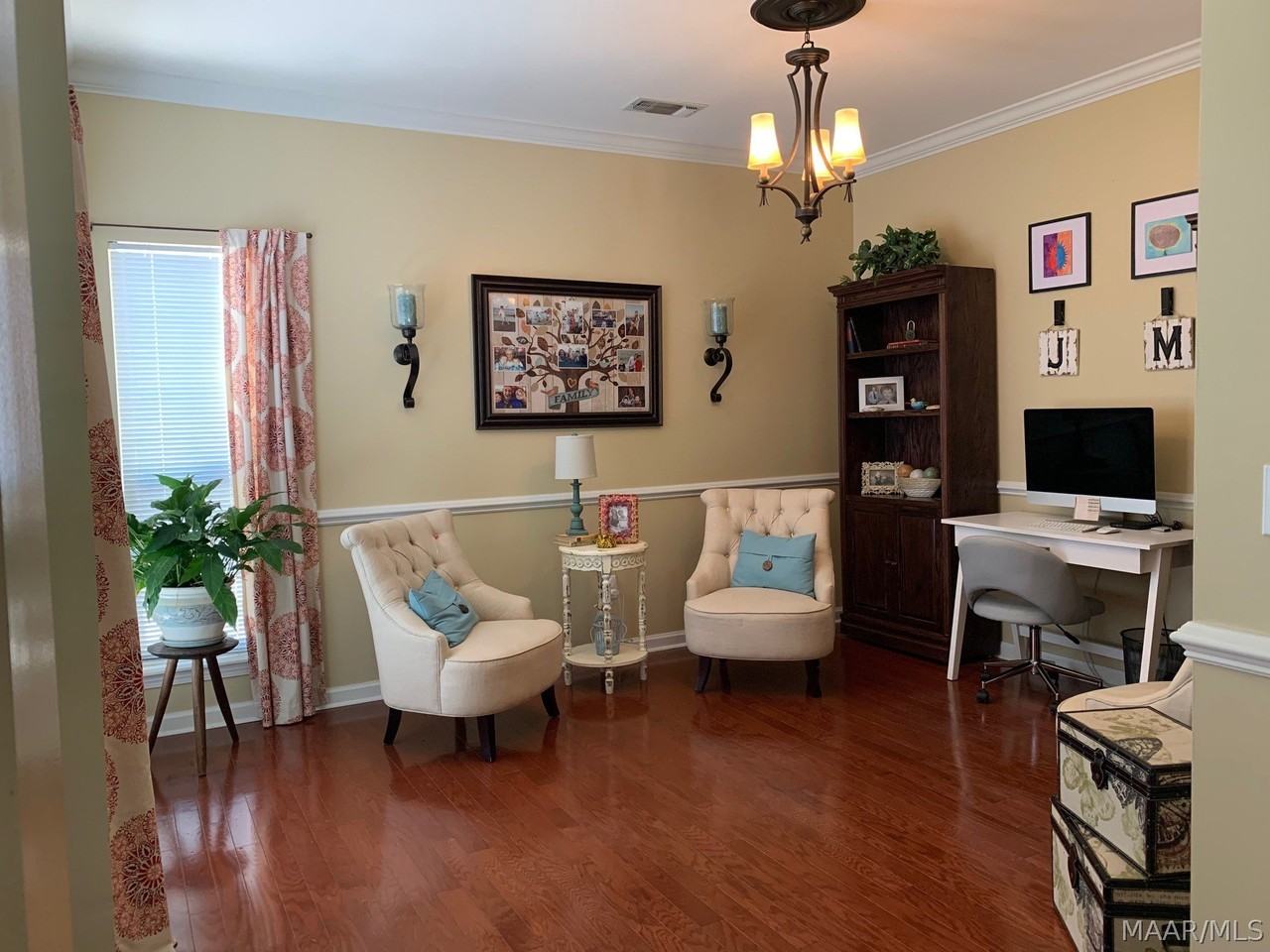 1661 Worthing Rd - Photo 7 of 35