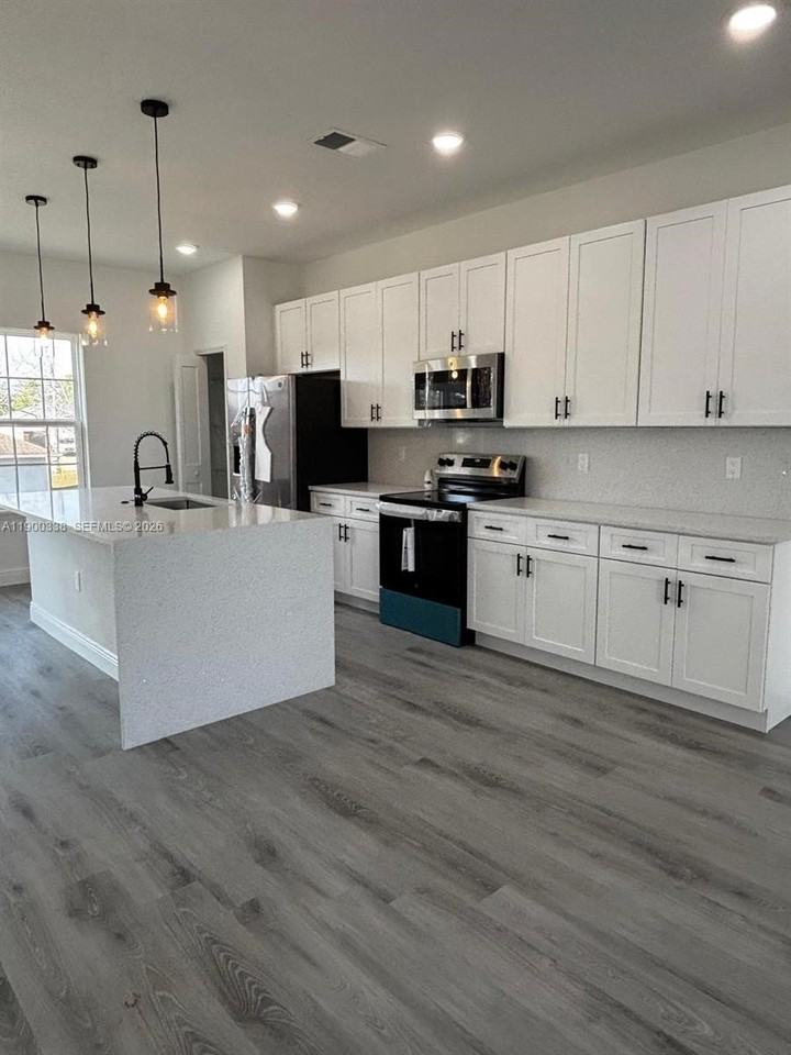 12828 Sw 73rd Ter #12828 - Photo 4 of 7