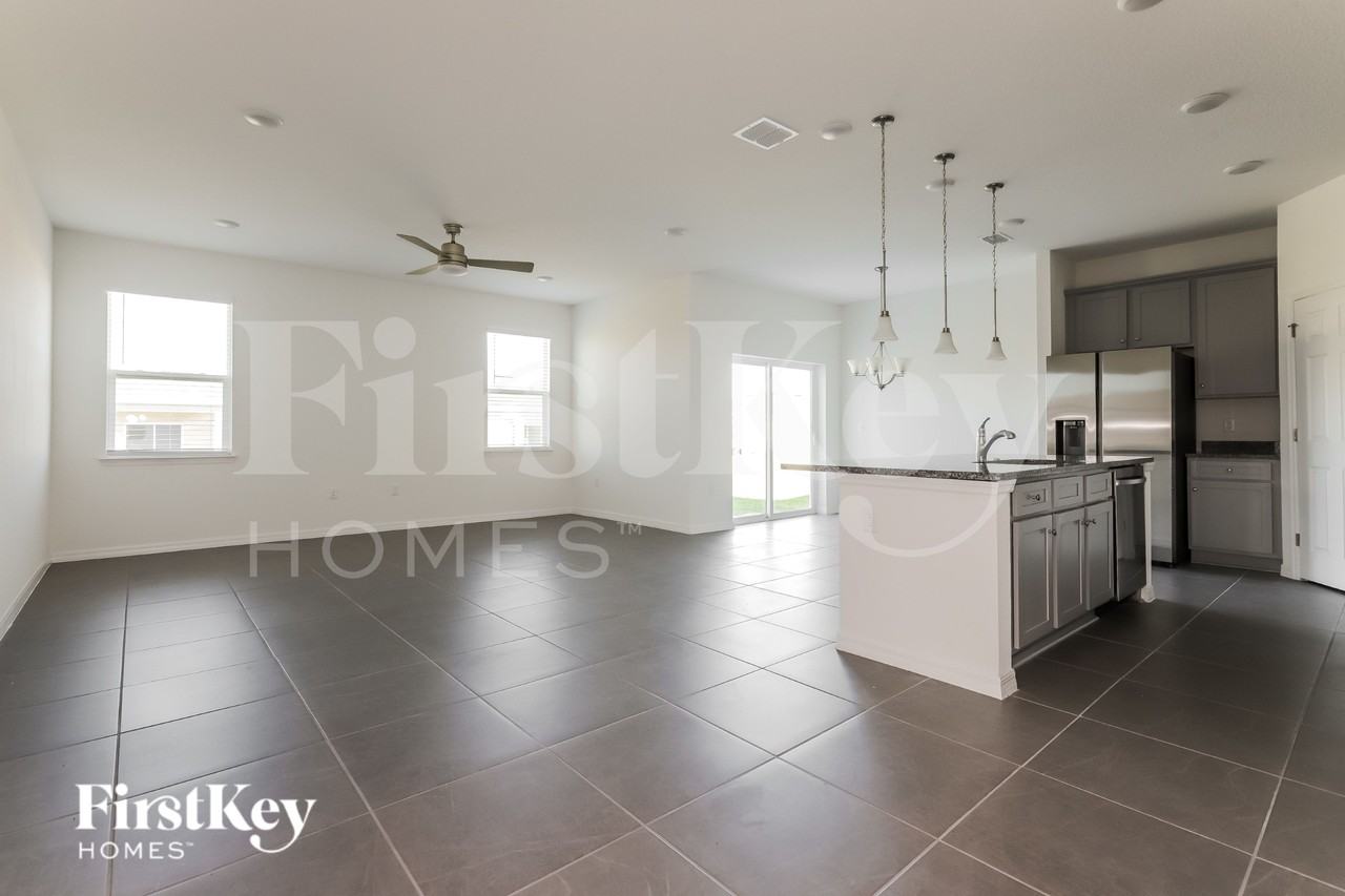 514 Crown Rose Dr - Photo 3 of 16