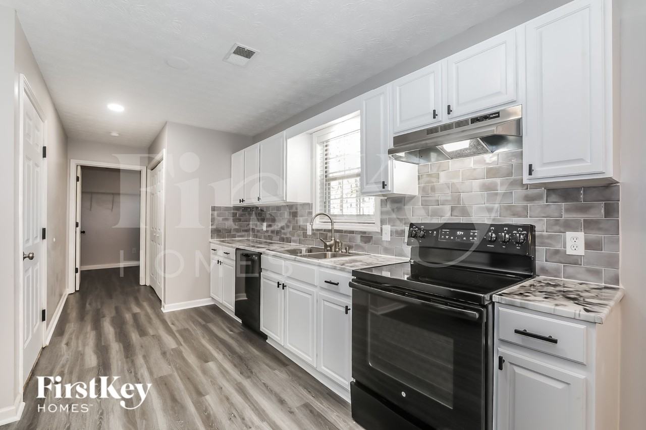 723 Ridgetop Rd - Photo 6 of 15